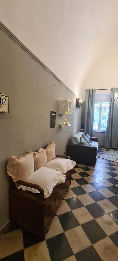 Casa Di Paola Via Napoli Bari Apartment Luaran gambar